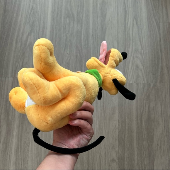 Pluto stuffed animal - Picture 3 of 4